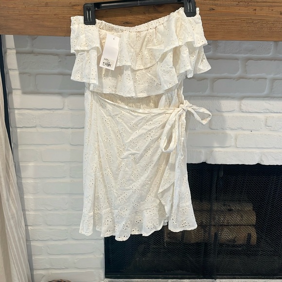 Dresses & Skirts - White eyelet strapless mini dress